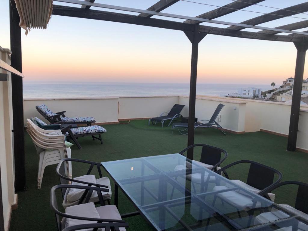 Ático duplex en Benalmádena vistas al mar y montaña dos habitaciones Exterior foto